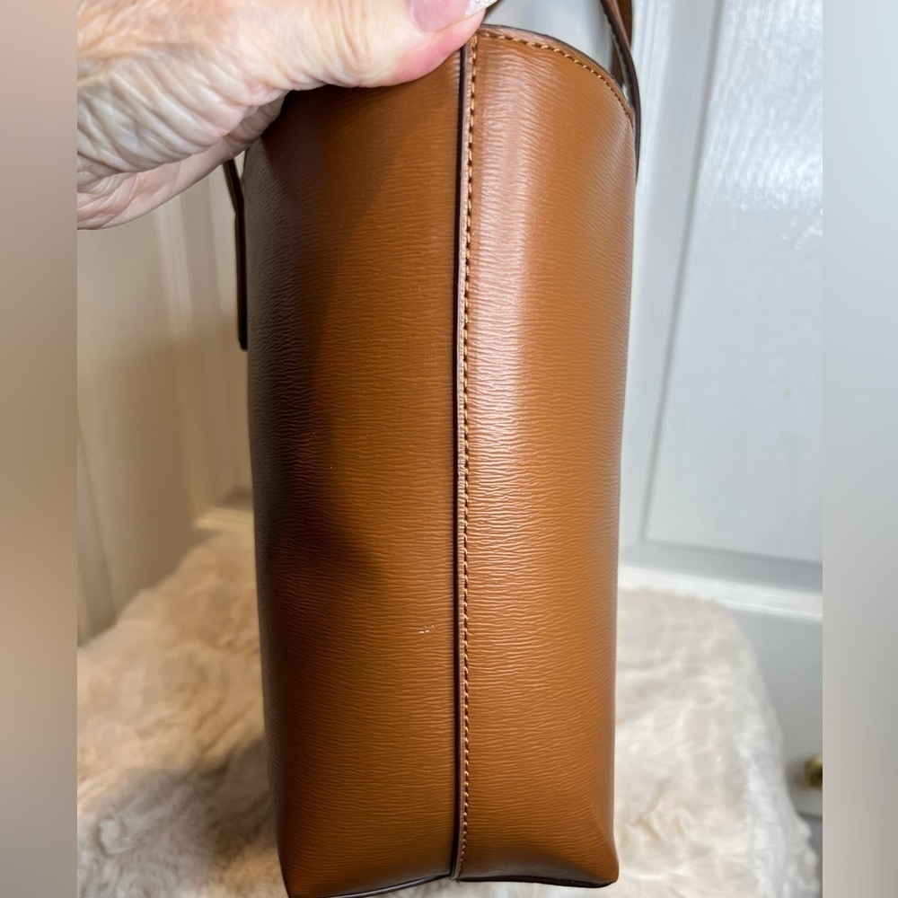 DKNY BRYANT MEDIUM TOTE - Picture 8 of 15